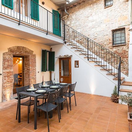 La Casa Dello Sdrucciolo Apartment มอนติปุลเชียโน ภายนอก รูปภาพ