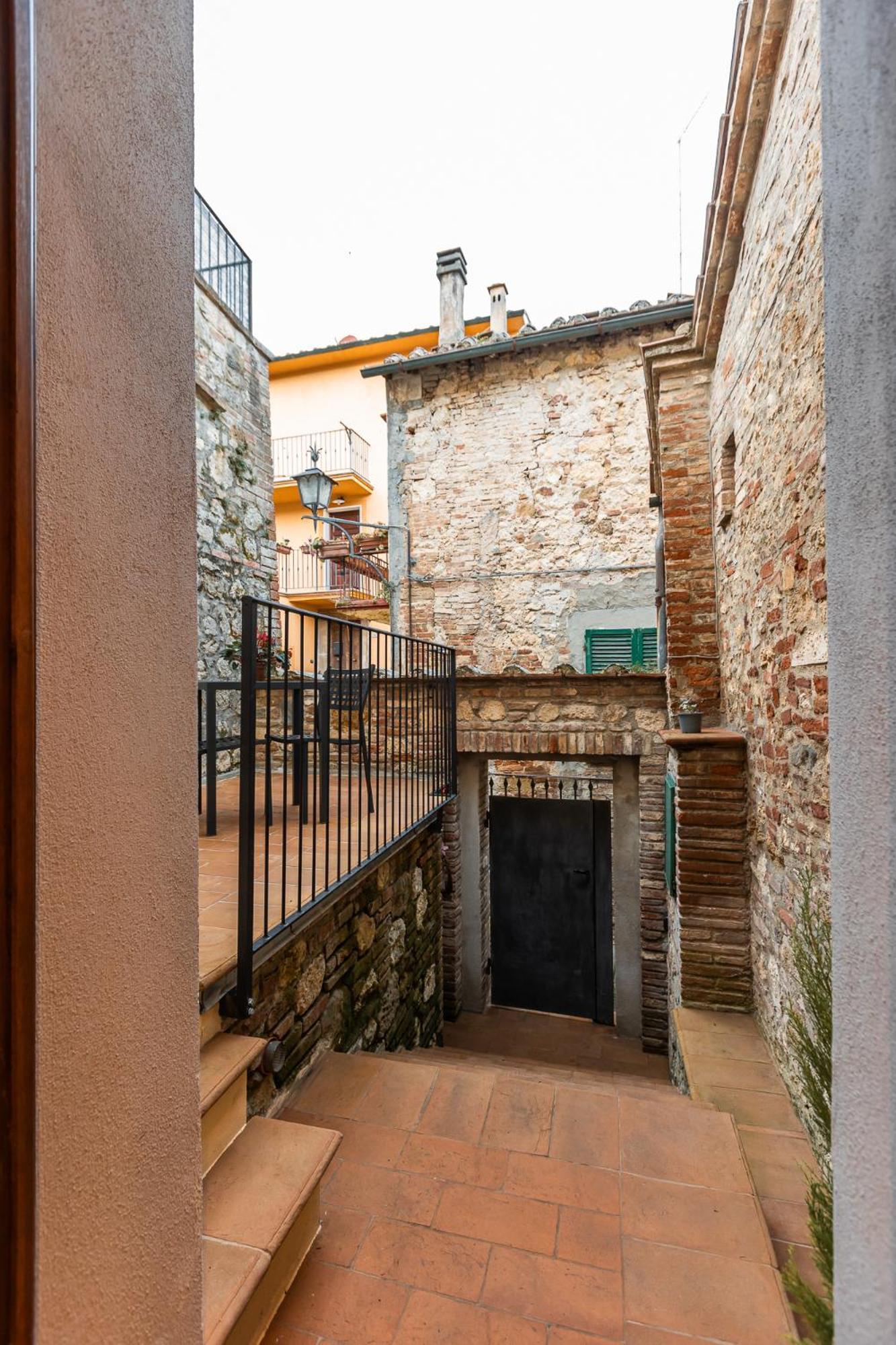 La Casa Dello Sdrucciolo Apartment มอนติปุลเชียโน ภายนอก รูปภาพ